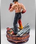 Jin Kazama - TEKKEN 3 (Exclusive) (TKJKBX017.jpg)