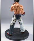 Jin Kazama - TEKKEN 5 (Regular) (TKJKWR005.jpg)