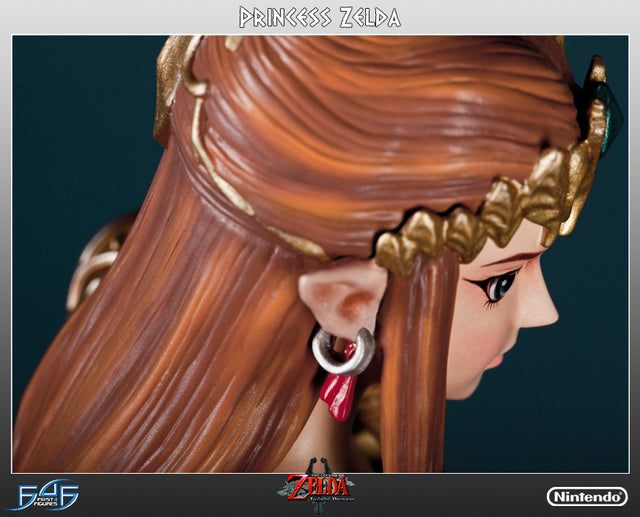 Zelda (ZZEL066.jpg)