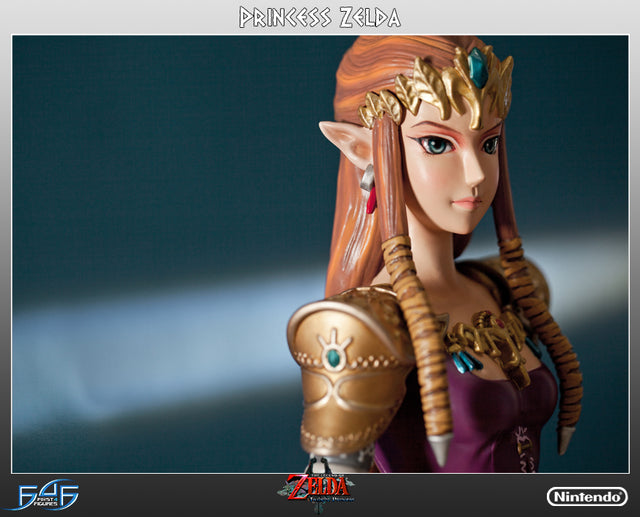 Zelda (ZZEL070.jpg)