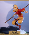Avatar: The Last Airbender - Aang PVC Collector’s Edition (aangce_18.jpg)