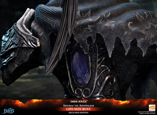 Dark Souls – Artorias the Abysswalker Life-Size Bust Exclusive Edition (artorias-lsbust-h-exc-19.jpg)