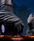 Dark Souls – Artorias the Abysswalker Life-Size Bust Exclusive Edition (artorias-lsbust-h-exc-32a.jpg)