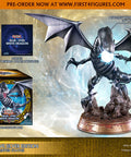 Yu-Gi-Oh! – Blue-Eyes White Dragon (Exclusive Silver Edition) (bewd-silverexc-web-01.jpg)