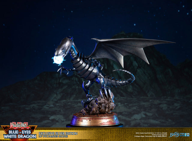 Yu-Gi-Oh! – Blue-Eyes White Dragon (Exclusive Silver Edition) (bewd-silverexc-web-08.jpg)