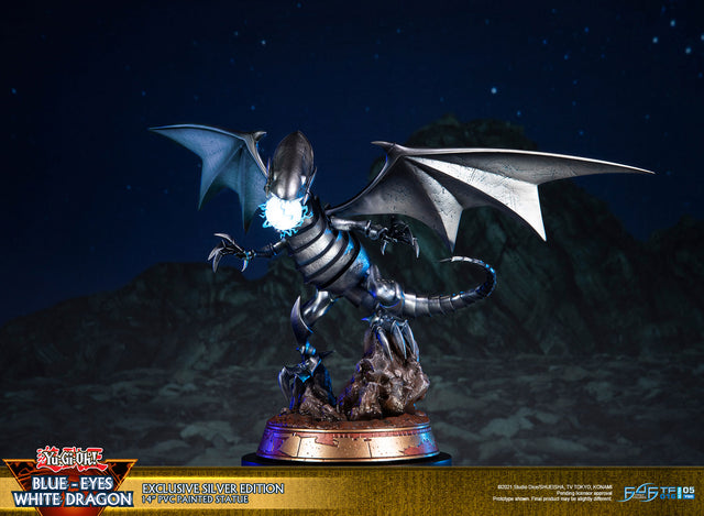 Yu-Gi-Oh! – Blue-Eyes White Dragon (Exclusive Silver Edition) (bewd-silverexc-web-09.jpg)