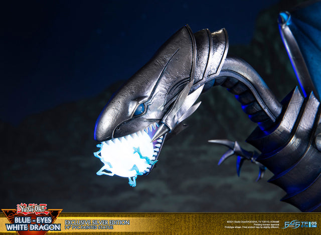 Yu-Gi-Oh! – Blue-Eyes White Dragon (Exclusive Silver Edition) (bewd-silverexc-web-13.jpg)
