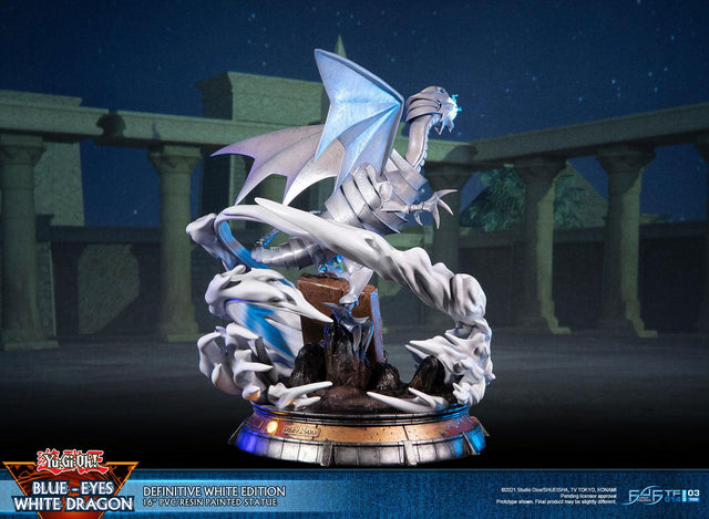 Yu-Gi-Oh! – Blue-Eyes White Dragon (Definitive White Edition) (bewd-whitedef-web-05.jpg)