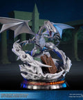 Yu-Gi-Oh! – Blue-Eyes White Dragon (Definitive White Edition) (bewd-whitedef-web-31.jpg)