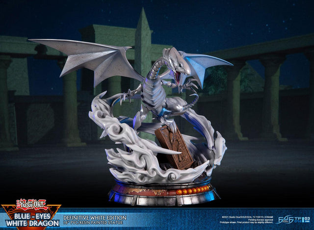 Yu-Gi-Oh! – Blue-Eyes White Dragon (Definitive White Edition) (bewd-whitedef-web-31.jpg)