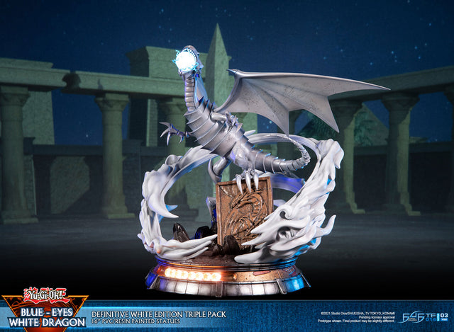 Yu-Gi-Oh! – Blue-Eyes White Dragon (Definitive White Edition Triple Pack) (bewd-whitedefx3-web-09.jpg)