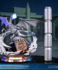 Yu-Gi-Oh! – Blue-Eyes White Dragon (Definitive White Edition Triple Pack) (bewd-whitedefx3-web-11.jpg)