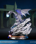Yu-Gi-Oh! – Blue-Eyes White Dragon (Definitive White Edition Triple Pack) (bewd-whitedefx3-web-23.jpg)
