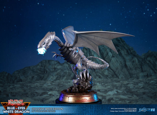 Yu-Gi-Oh! – Blue-Eyes White Dragon (Exclusive White Edition) (bewd-whiteexc-web-08.jpg)