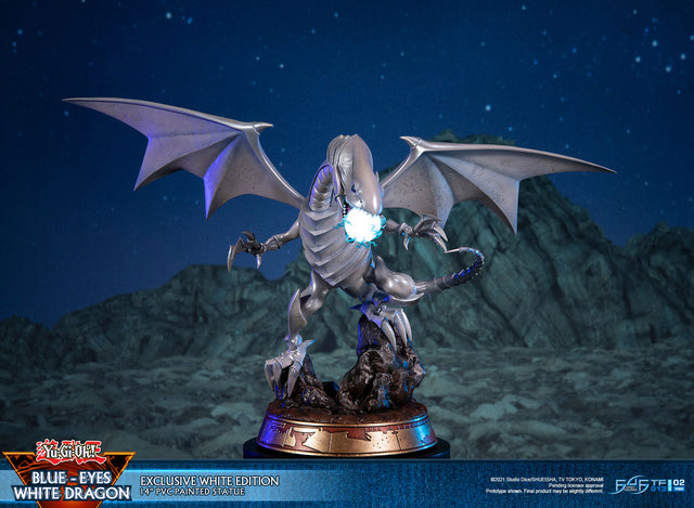 Yu-Gi-Oh! – Blue-Eyes White Dragon (Exclusive White Edition) (bewd-whiteexc-web-09.jpg)