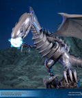 Yu-Gi-Oh! – Blue-Eyes White Dragon (Exclusive White Edition) (bewd-whiteexc-web-12.jpg)
