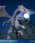 Yu-Gi-Oh! – Blue-Eyes White Dragon (Exclusive White Edition Triple Pack) (bewd-whiteexcx3-web-14.jpg)