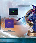 Yu-Gi-Oh! – Dark Magician (Standard Blue Edition)  (bluestn-sku.jpg)