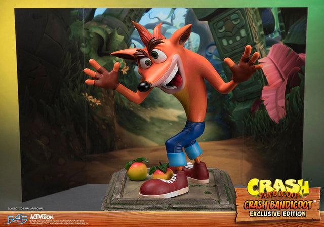 Crash Bandicoot (Exclusive) (crash-resin-horizontal-exc_11.jpg)