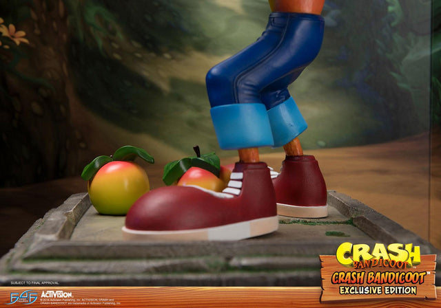 Crash Bandicoot (Exclusive) (crash-resin-horizontal-exc_13.jpg)