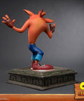 Crash Bandicoot (Regular) (crash-resin-horizontal-reg_05.jpg)