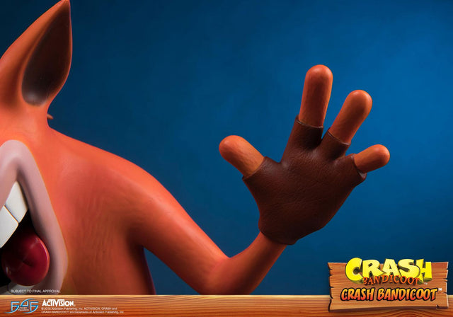 Crash Bandicoot (Regular) (crash-resin-horizontal-reg_22.jpg)