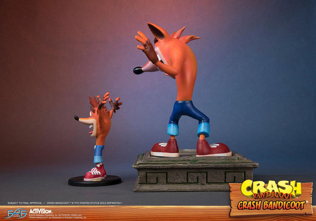 Crash Bandicoot (Regular) (crash-resin-horizontal-reg_26.jpg)