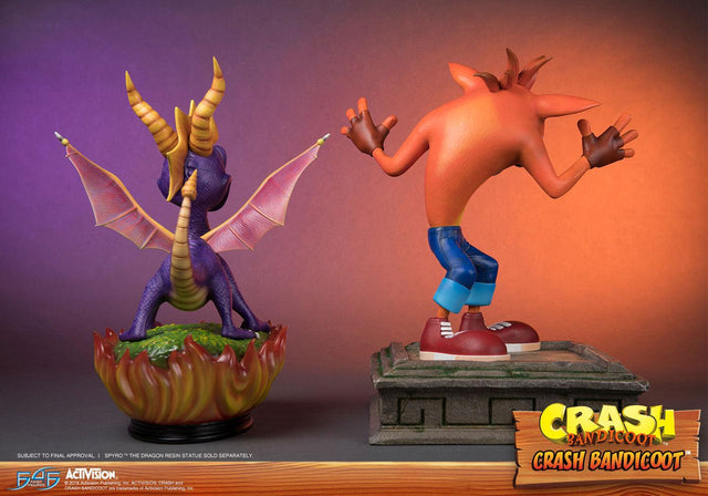 Crash Bandicoot (Regular) (crash-resin-horizontal-reg_31.jpg)