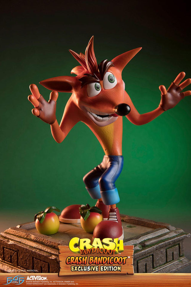 Crash Bandicoot (Exclusive) (crash-resin-vertical-exc_07.jpg)