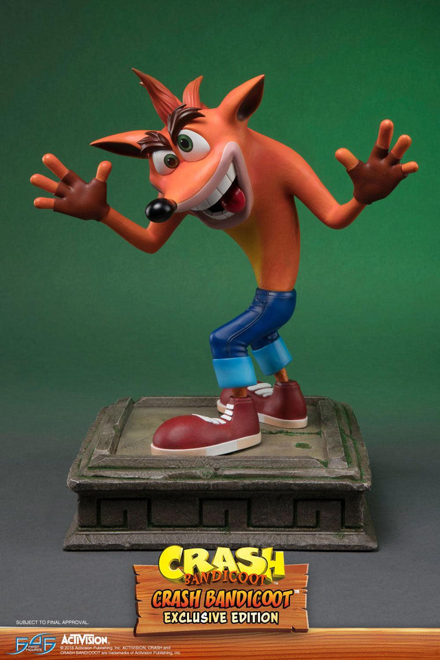 Crash Bandicoot (Exclusive) (crash-resin-vertical-exc_10.jpg)