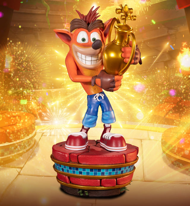 Crash Team Racing™ Nitro-Fueled – Crash (Winner) (Exclusive Edition) (crash_winner_f4fweb_1480x1600_1.jpg)