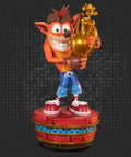 Crash Team Racing™ Nitro-Fueled – Crash (Winner) (Exclusive Edition) (crash_winner_f4fweb_1480x1600_2.jpg)