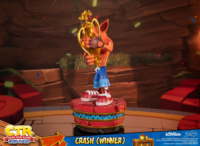 Crash Team Racing™ Nitro-Fueled – Crash (Winner) (Standard Edition) (crashwinner_stn02.jpg)