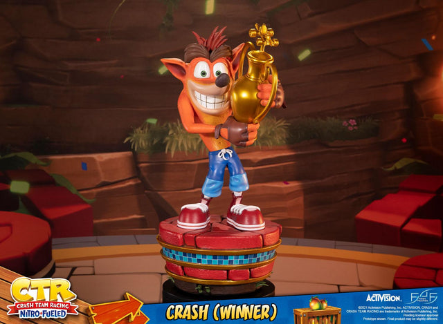 Crash Team Racing™ Nitro-Fueled – Crash (Winner) (Standard Edition) (crashwinner_stn09.jpg)