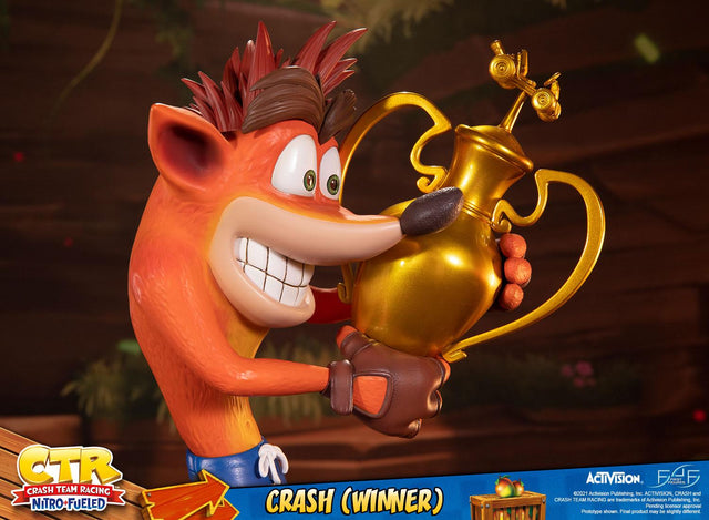 Crash Team Racing™ Nitro-Fueled – Crash (Winner) (Standard Edition) (crashwinner_stn11.jpg)