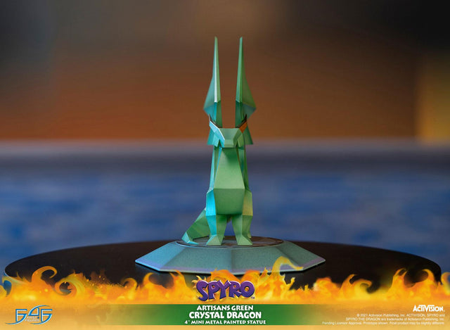 Spyro™ the Dragon - Artisans Green Crystal Dragon (crystaldragon_artisangreen-02.jpg)