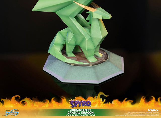 Spyro™ the Dragon - Artisans Green Crystal Dragon (crystaldragon_artisangreen-11.jpg)