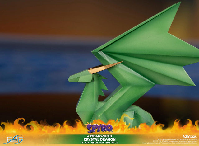 Spyro™ the Dragon - Artisans Green Crystal Dragon (crystaldragon_artisangreen-16.jpg)