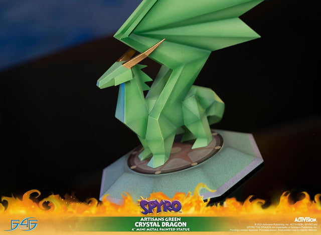 Spyro™ the Dragon - Artisans Green Crystal Dragon (crystaldragon_artisangreen-18.jpg)