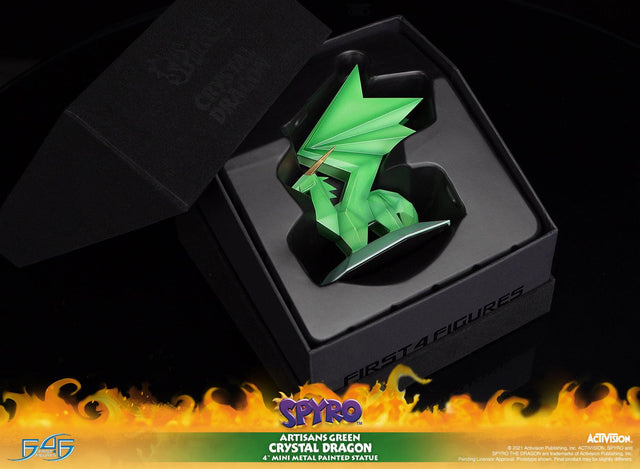 Spyro™ the Dragon - Artisans Green Crystal Dragon (crystaldragon_artisangreen-19.jpg)