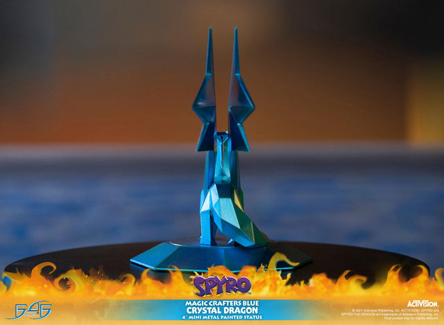 Spyro™ the Dragon - Magic Crafters Blue Crystal Dragon  (crystaldragonmcb_03.jpg)