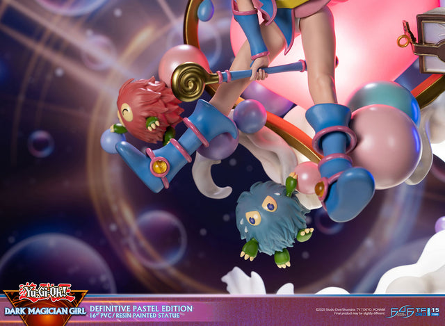 Yu-Gi-Oh! - Dark Magician Girl Definitive (Pastel Edition) (dmg_de_33_1.jpg)