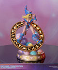 Yu-Gi-Oh! - Dark Magician Girl (Exclusive Combo Edition) (dmg_ex_01.jpg)