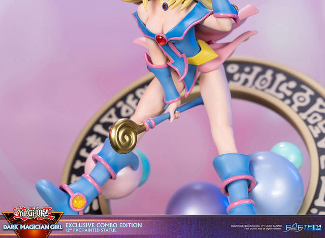 Yu-Gi-Oh! - Dark Magician Girl (Exclusive Combo Edition) (dmg_st_21s.jpg)