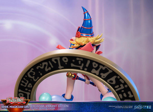 Yu-Gi-Oh! - Dark Magician Girl Exclusive (Vibrant Edition) (dmg_virst_17_1.jpg)