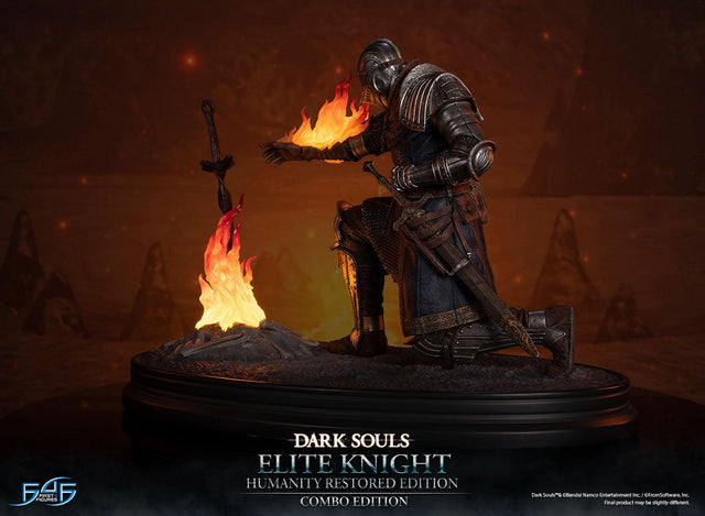 Dark Souls - Elite Knight Combo Edition (ek_kneeling_ex_02_1.jpg)