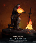 Dark Souls - Elite Knight Combo Edition (ek_kneeling_ex_06_1.jpg)