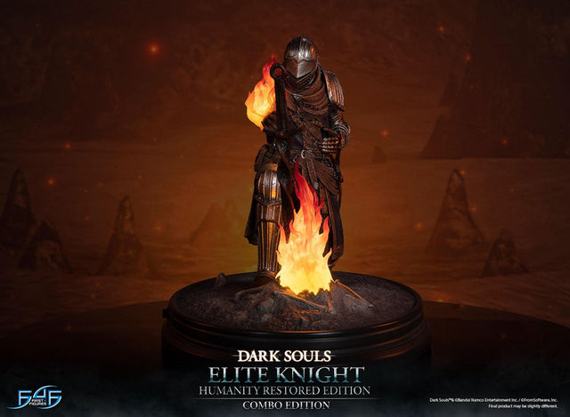 Dark Souls - Elite Knight Combo Edition (ek_kneeling_ex_07_1.jpg)