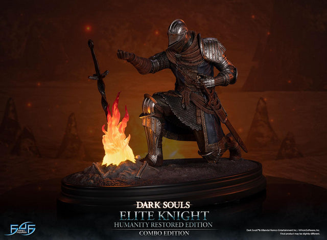 Dark Souls - Elite Knight Combo Edition (ek_kneeling_ex_10_1.jpg)