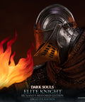 Dark Souls - Elite Knight: Humanity Restored Edition (Exclusive Edition) (ek_kneeling_ex_12.jpg)